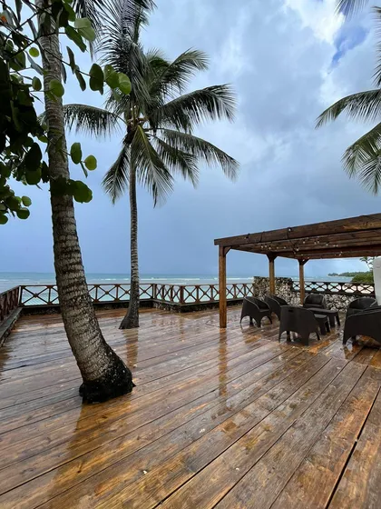 Casa De Playa En Juan Dolio: Con Jacuzzi Y Jardín