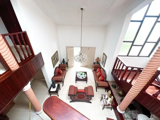 Hermosa Villa En Venta De 6 Habs Con Enorme Piscina En San Francisco De Macoris