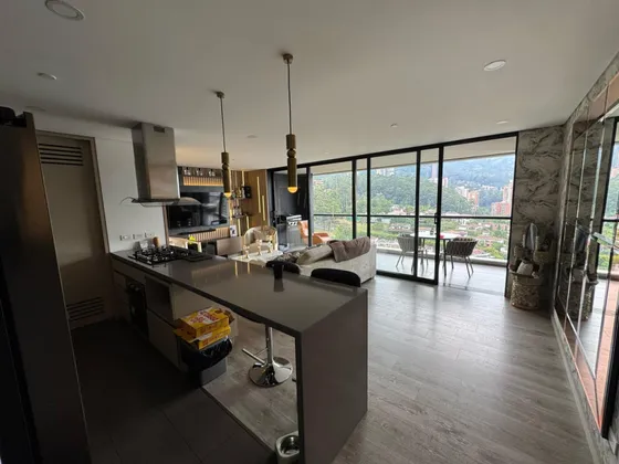 Apartamento En Venta En Altos Del Poblado. Cod V12849