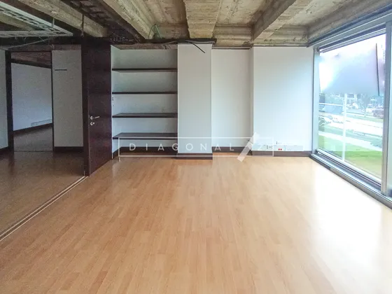 Oficina En Arriendo En Santa Bárbara