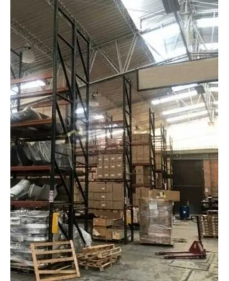 Bodega En Venta - Vitrina Comercial Sobre Av Américas