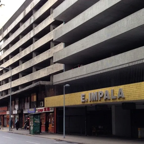 Estacionamientos Edificio Impala, Merced / Miraflores,