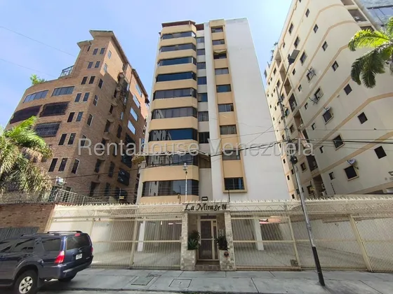 Amplio Apartamento En Venta, Urb. San Isidro Zona Norte Maracay, Pozo De Agua, 25-20129 Mv