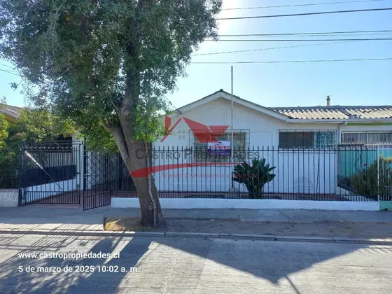 Casa De Un Piso, 4 Dormitorios, 1 Baño, San Joaquín