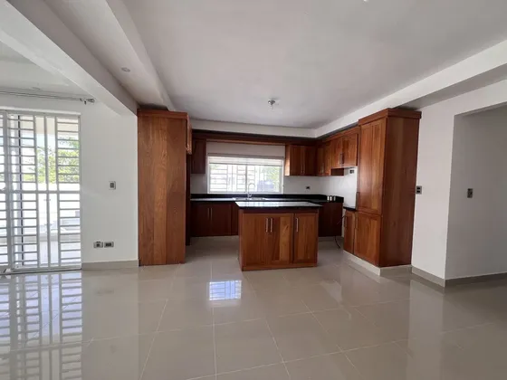 Apartamento En Renta, Salida A Santo Domingo, San Francisco De Macorís