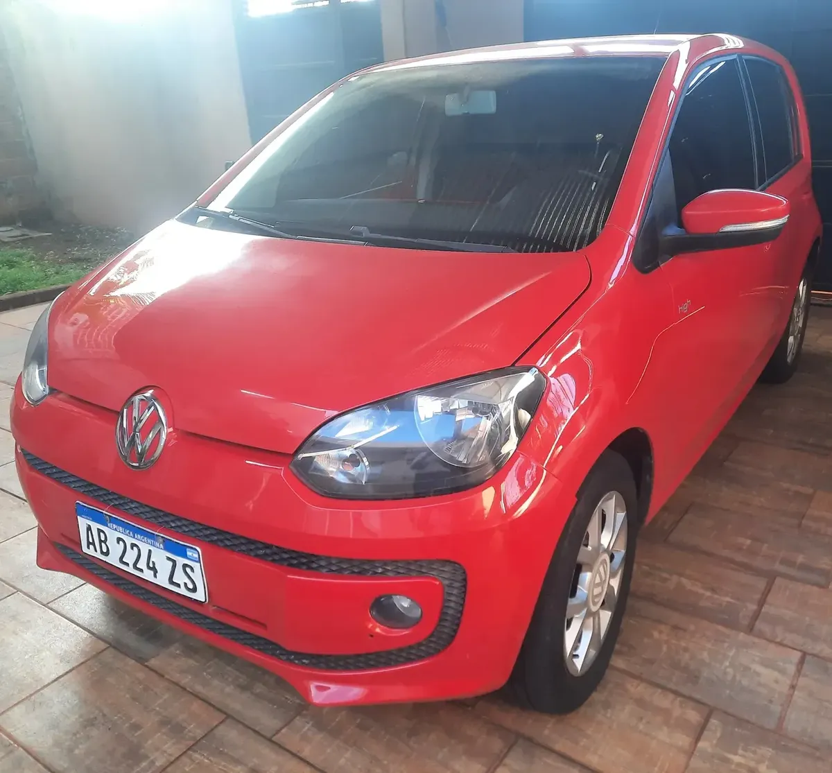 Volkswagen Up! 1.0 High Up! 75 hp 5-door