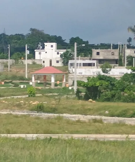 Solares Listo Para Construir La Casa Que Siempre Ha Soñado / Próximo A La Charles De Gaulle