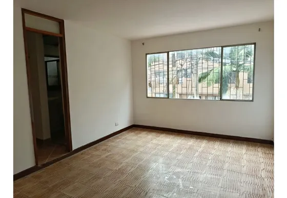 Casa En Venta Unifamiliar En  América Niza, Medellín