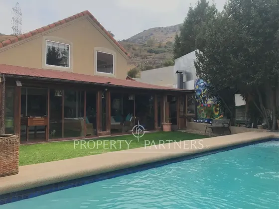 Amplia Y Luminosa Casa En Exclusivo Condominio Har...