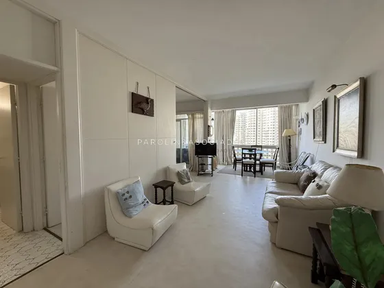 Apartamento En Venta En Edificio Vanguardia Ii, Punta Del Este.