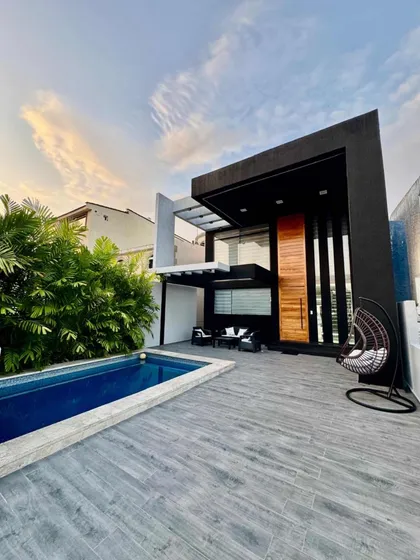 Venta Moderna Casa Bote A De Lujo En Puerto La Cruz