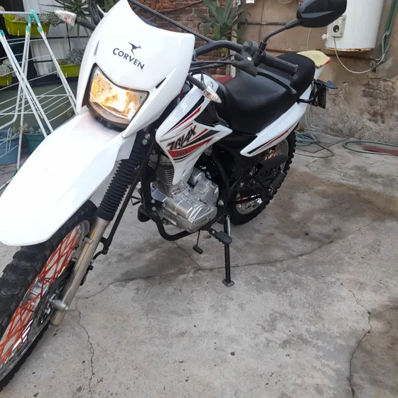 Moto Enduro Corven Triax