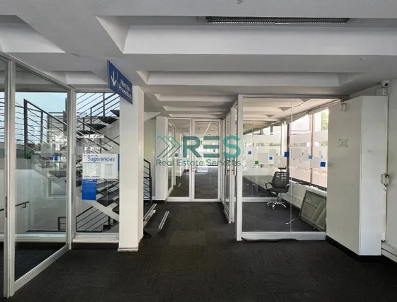 Local Comercial En Arriendo En Las Condes