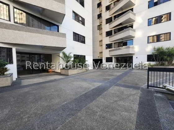 25-6448 Amplio Y Cómodo Apartamento Venta