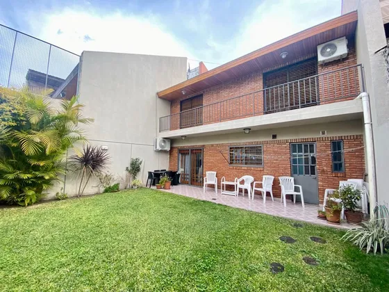 Casa En Venta En Versalles