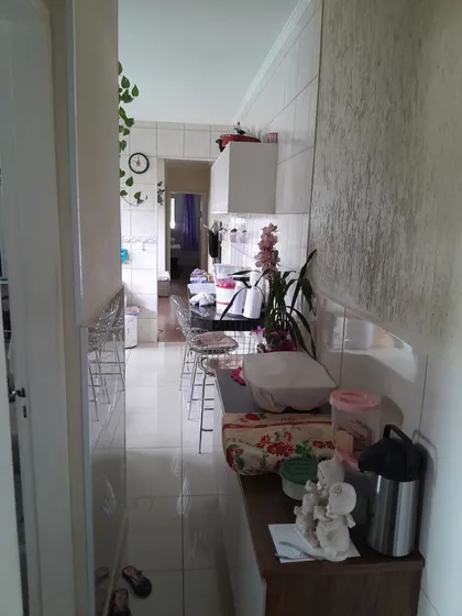 Casa Com 6 Comodos 3 Banheiros  200 Metros Area Construída 
