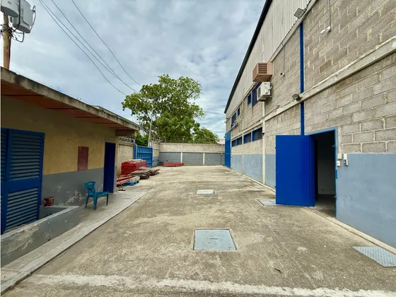 Se Vende Galpon 5000m²  Guarenas