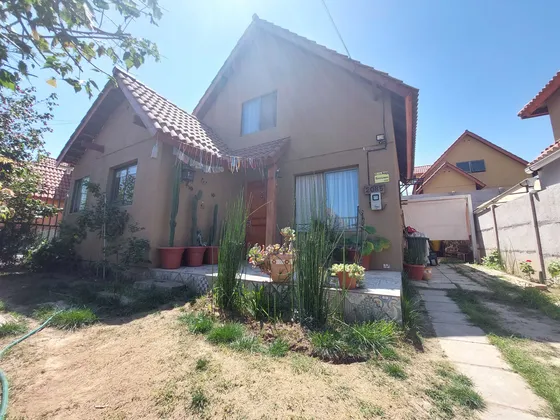 Casa 3 Dormitorios 3 Baños Aislada (73347)