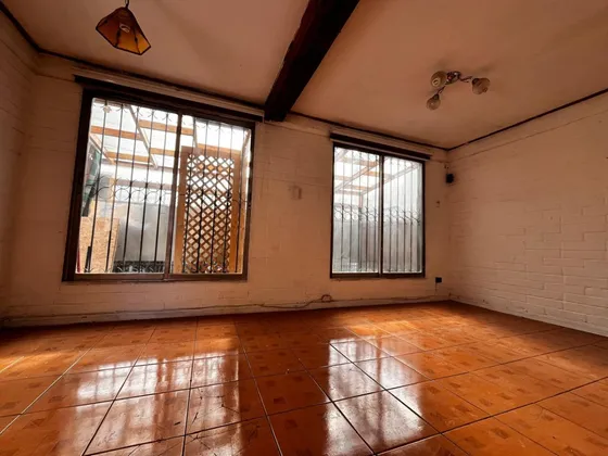 Se Vende-casa En Pasaje Cerrado Kivi-maipu 