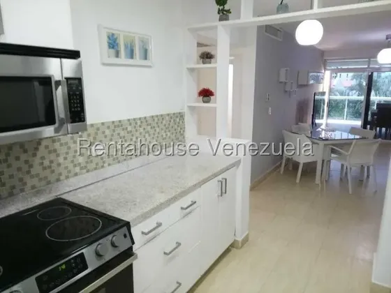 Ca Alquila Hermoso Apartamento En Playa Moreno, Ubicado A Pasos Del Mar. Isla De Margarita.