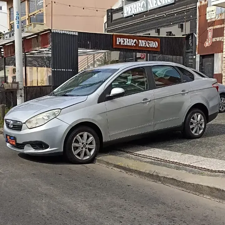 Fiat Grand Siena 1.4 Attractive 87 HP with Safety Package