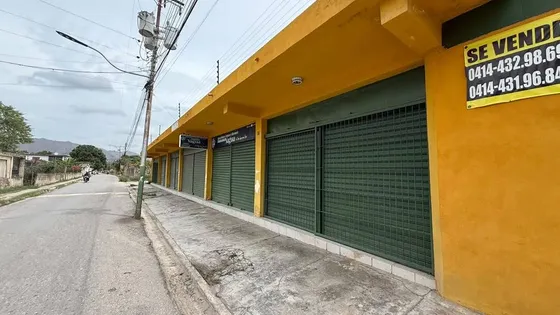 Espectacular Propiedad En Yagua Con Galpón 4 Locales Y 2 Casas (solo Clientes) 329878