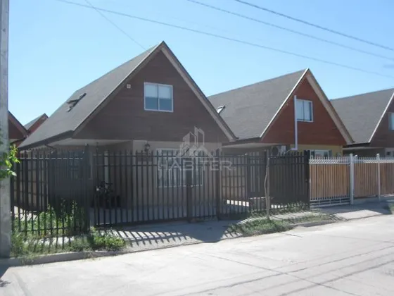 Casa En Arriendo En Curicó