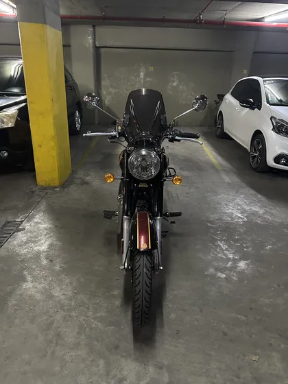 Classic 350 Halcyon Black