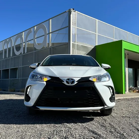 Toyota Yaris 1.5 107cv Xs Cvt