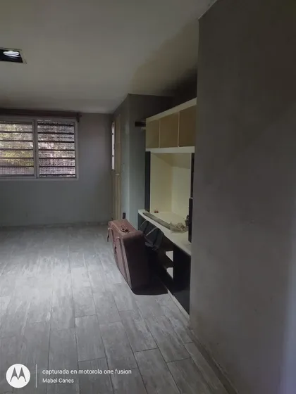 Casa En Venta - 2 Dormitorios 1 Baño - Cochera - 750mts2 - Paso Del Rey