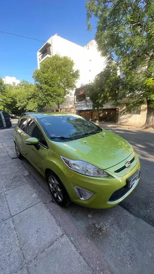 Ford Fiesta Kinetic 1.6 Design 120cv Titanium