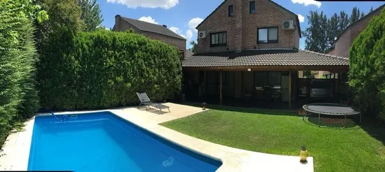 Chalet En Condominio Cerrado Casuarinas De Canning 3 Apto Credito
