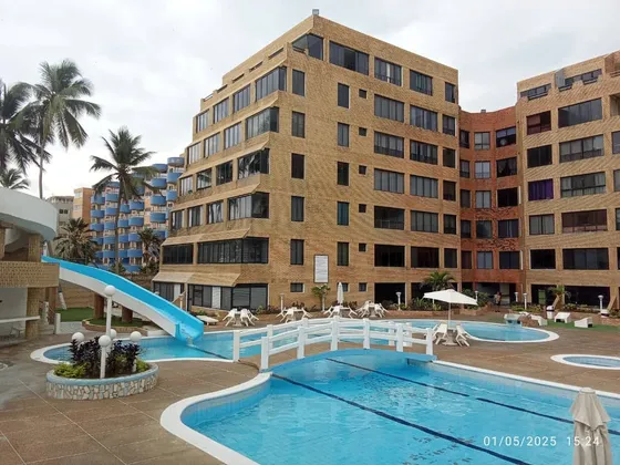 Global Ofrece En Venta Penthouse Ubicado En Res. Buonaventura Suites. Tucacas