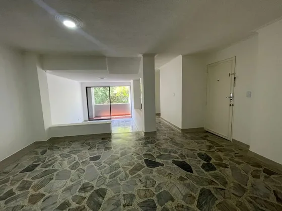 Apartamento En Arriendo Sector Laureles Medellin Cerca A Universidad Pontificia Bolivariana Upb  Unicentro Primer Parque Laureles 