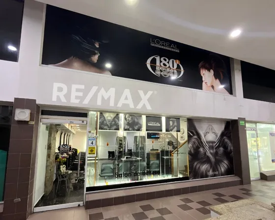 Fondo De Comercio De Peluqueria En Venta, En Centro Comercial Ab, Maneiro