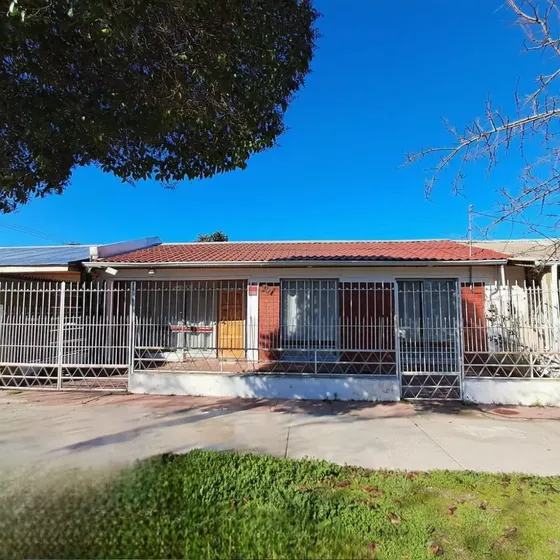 Venta Casa 3d + 2b Villa Santa Cruz De Triana / 200 Mts2