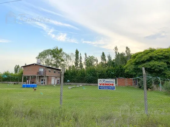 Casa 6 Ambientes En Venta - La Reja, Moreno