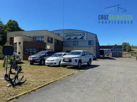 Oficinas Y Bodegas En Terreno Urbano, A Orilla De Ruta 5 Sur