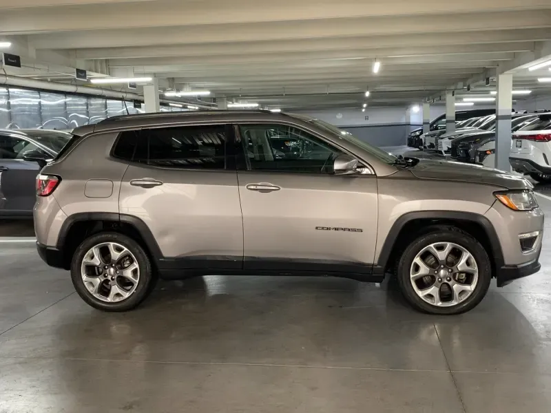 Jeep Compass 2018 2.4 Limited 4x2 At