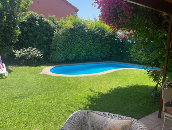 Amplia Casa En Condominio Con Excelente Seguridad