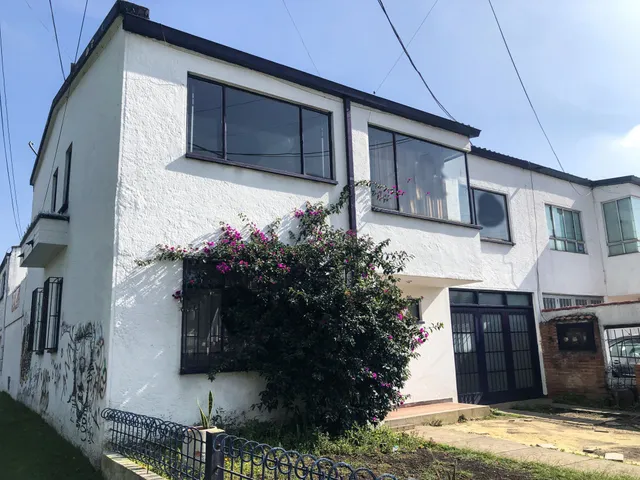 Casa En Venta En Prado Veraniego Norte. Cod V2267