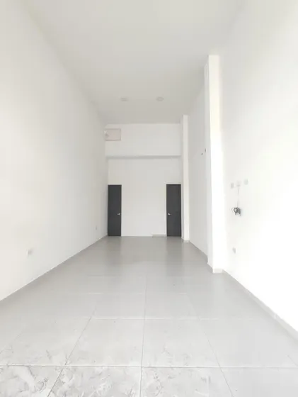 Local En Arriendo En Pisareal. Cod A27571