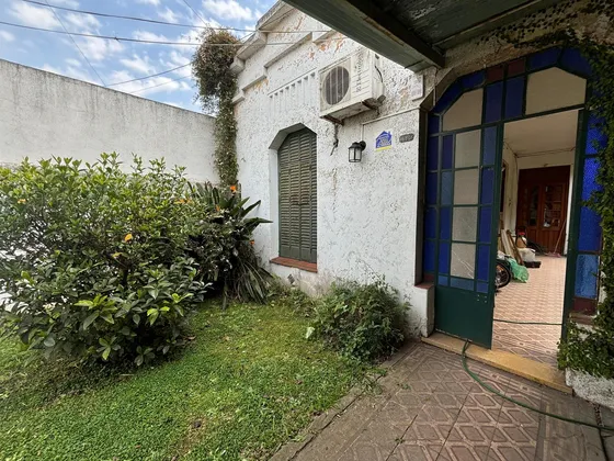 Casa En Venta - 1 Dormitorio 1 Baño - 120mts2 - La Plata