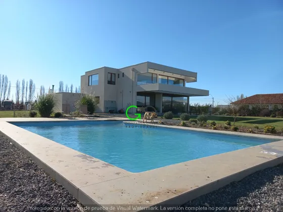 Casa En Parcela De 5.000 En Zapallar - Curico