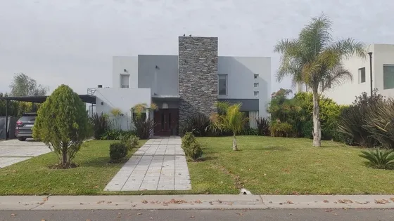 Hermosa Casa En Haras Santa María - Barrio Privado  - Escobar