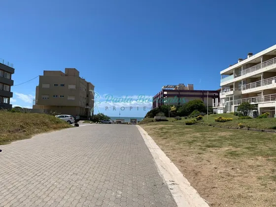 Vendo Duplex En Pinamar Calle De Los Silenios A 20 Mts Del Mar