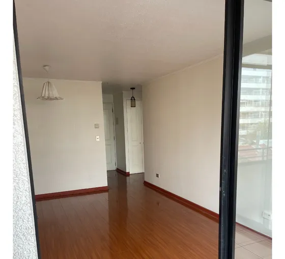 Conectividad.  Departamento En Muy Buen Estado.  