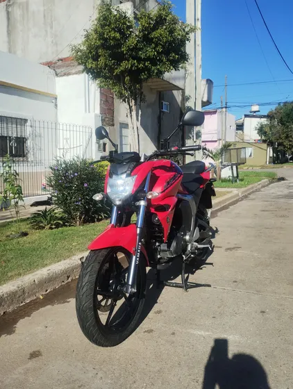 Vendo Yamaha Fz-fi 2.0 Con 12.370 Km.