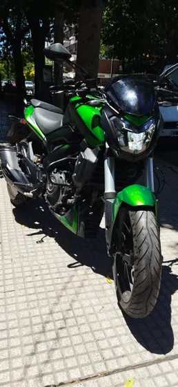 Bajaj Dominar 400, 2022, 5000 Km, Titular Al Dia