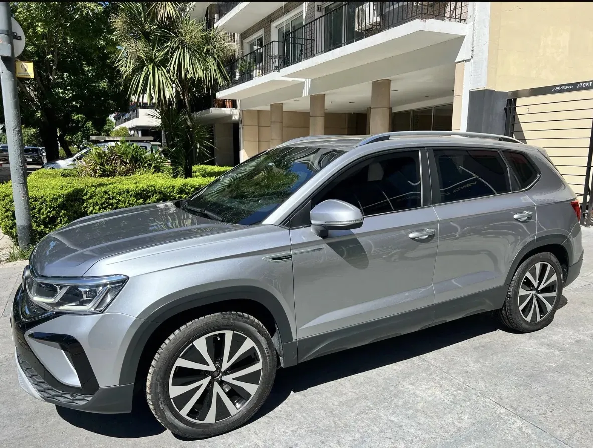 Volkswagen Taos Highline